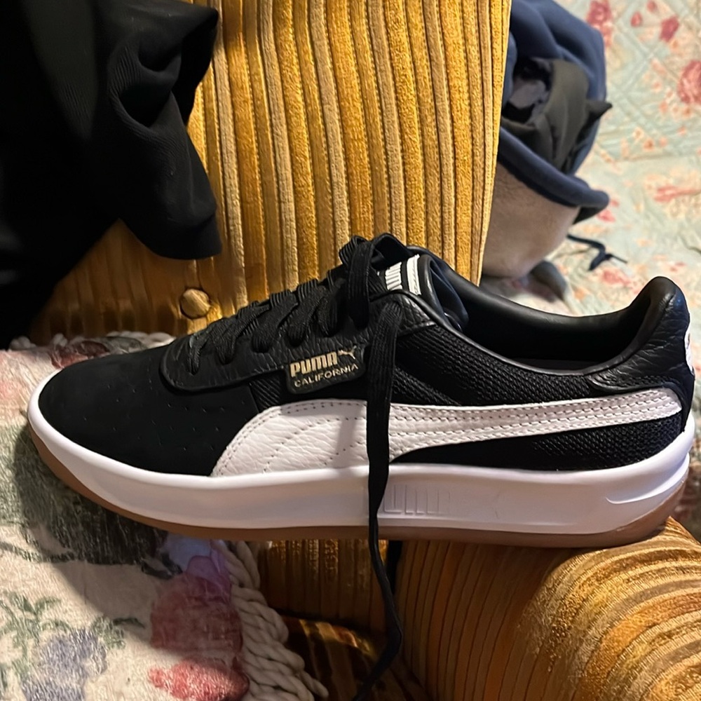 Puma blk/Puma wht, Men’s size 8